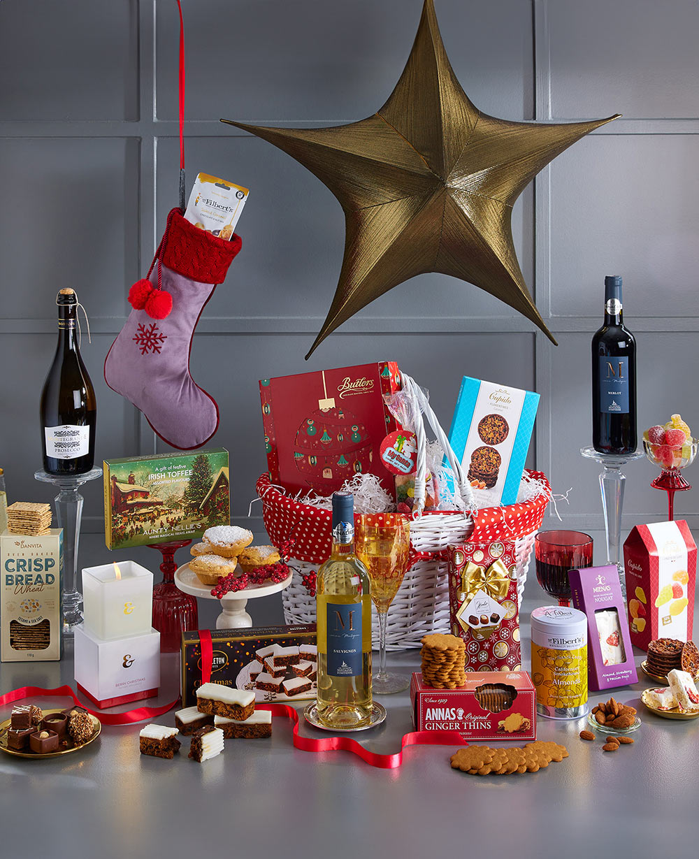 Christmas Indulgence Gift Basket<br/>(Corporate Gifts) Christmas Indulgence Gift Basket<br/>(Corporate Gifts)