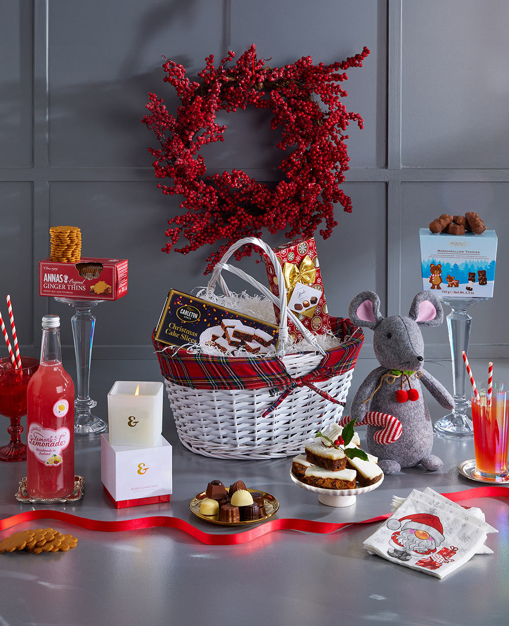 For Christmas With Love Gift Basket<br/>(Corporate Gifts) For Christmas With Love Gift Basket<br/>(Corporate Gifts)
