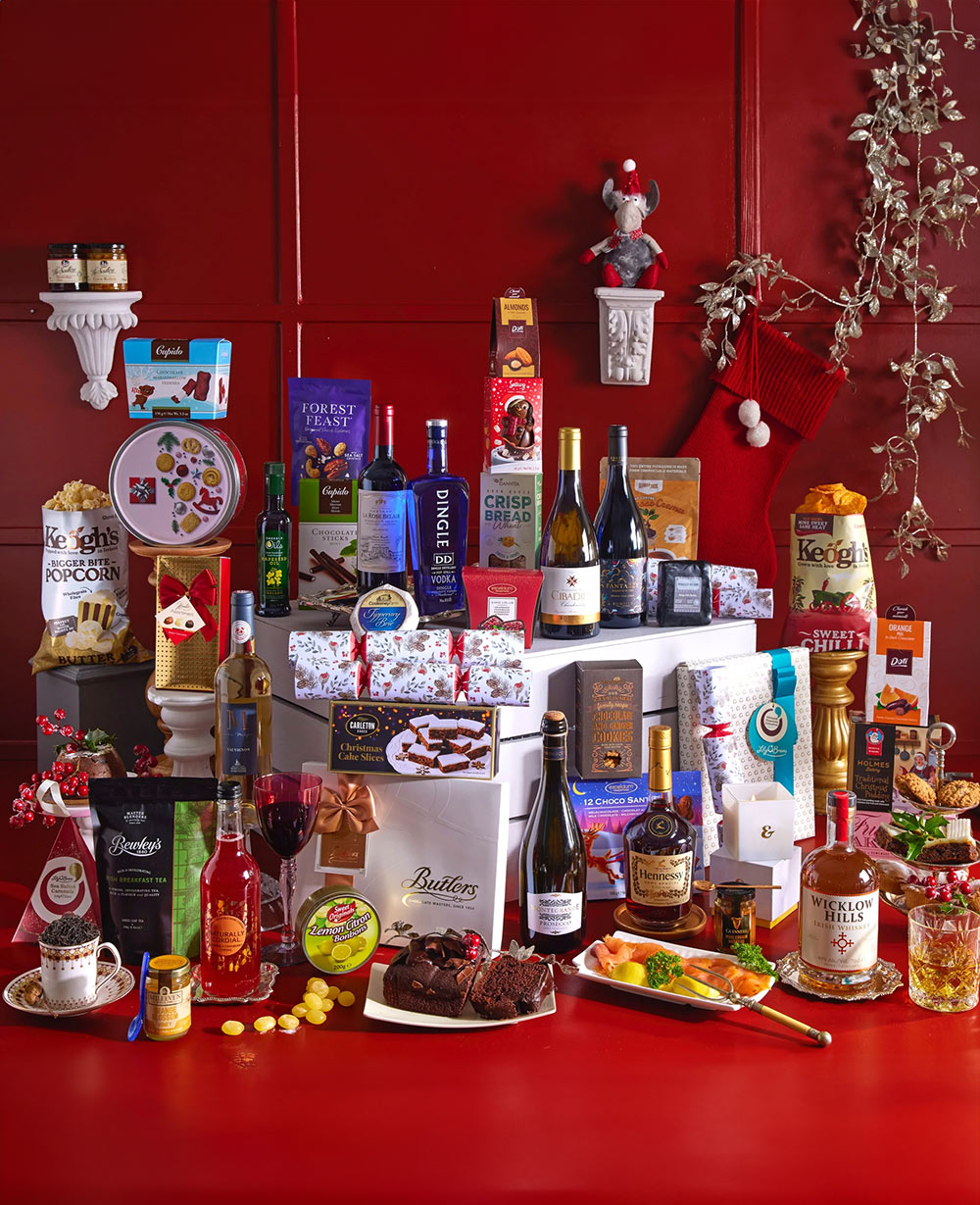 The Spectacular Christmas Celebration Gift Basket<br/>(Corporate Gifts) The Spectacular Christmas Celebration Gift Basket<br/>(Corporate Gifts)